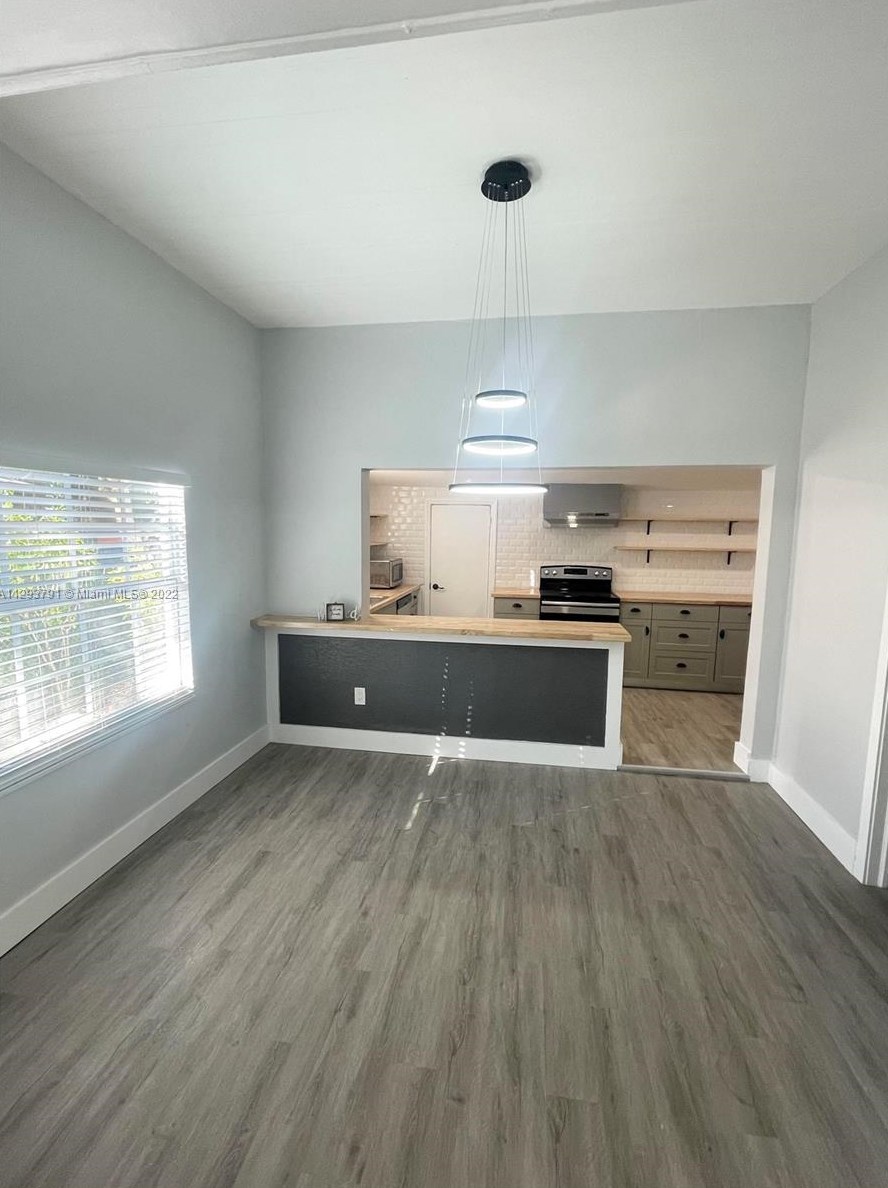 57 Nw 42nd St #1, Miami, FL 33127