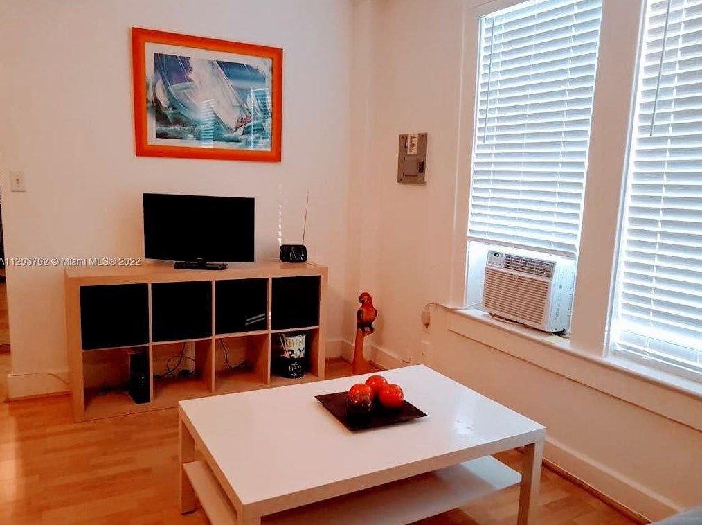 642 Michigan Ave Apt 17, Miami, FL 33139
