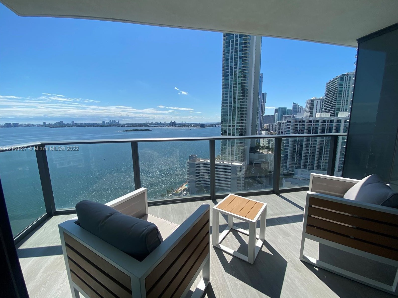 650 Ne 32nd St #2207, Miami, FL 33137