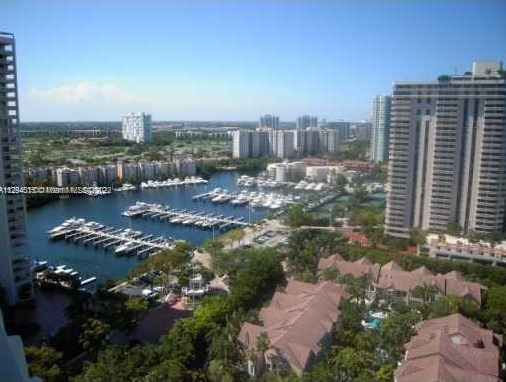 19355 Turnberry Way, Miami FL  33180-2531 exterior