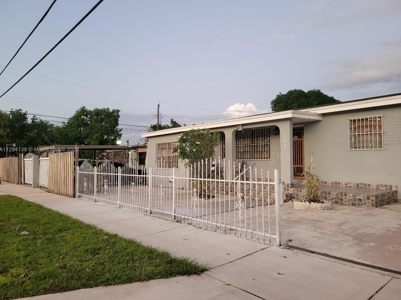 501 E 18th St, Hialeah, FL 33013