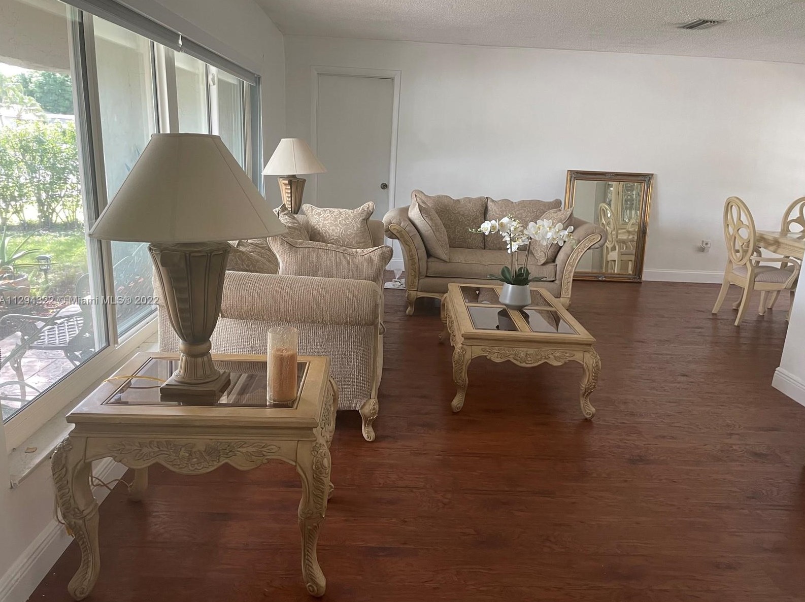 8811 8th St, Hollywood, FL 33024-6523