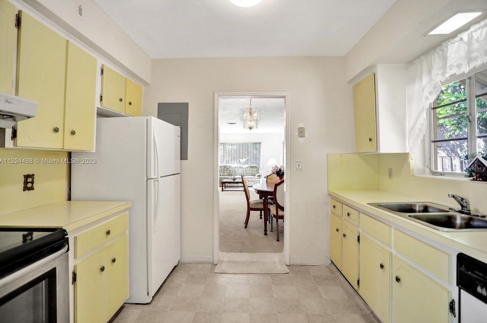 1231 Van Buren St, Hollywood FL 33020-5111 exterior