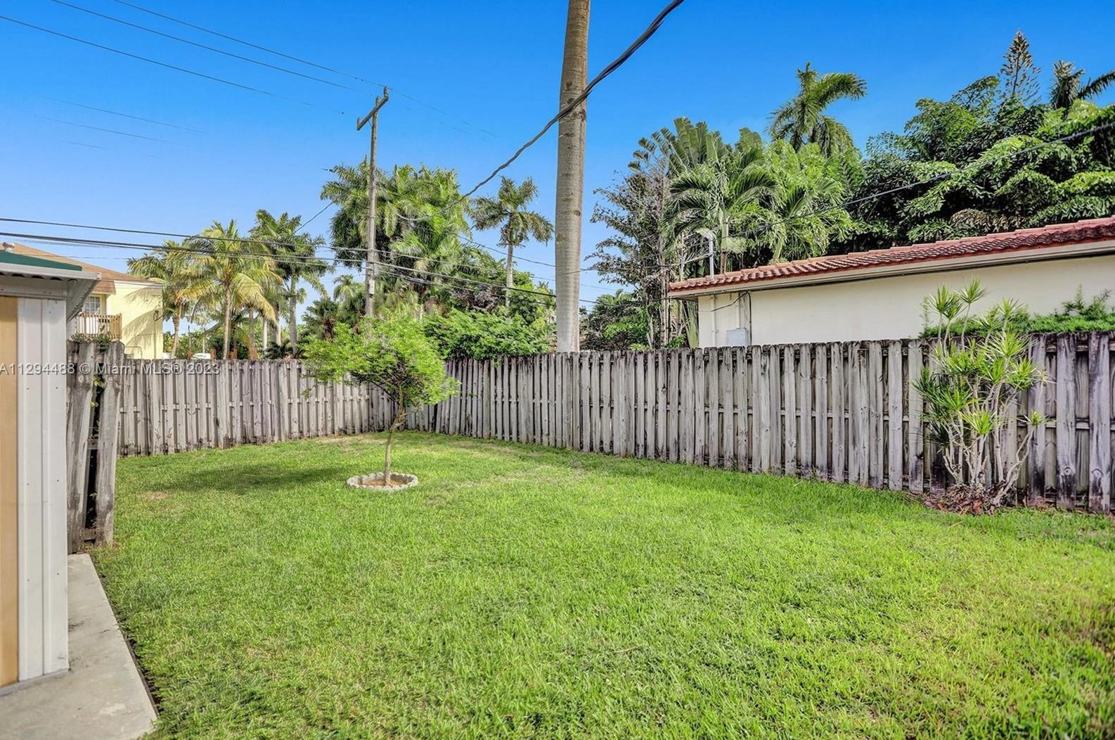 1231 Van Buren St, Hollywood FL 33020-5111 exterior