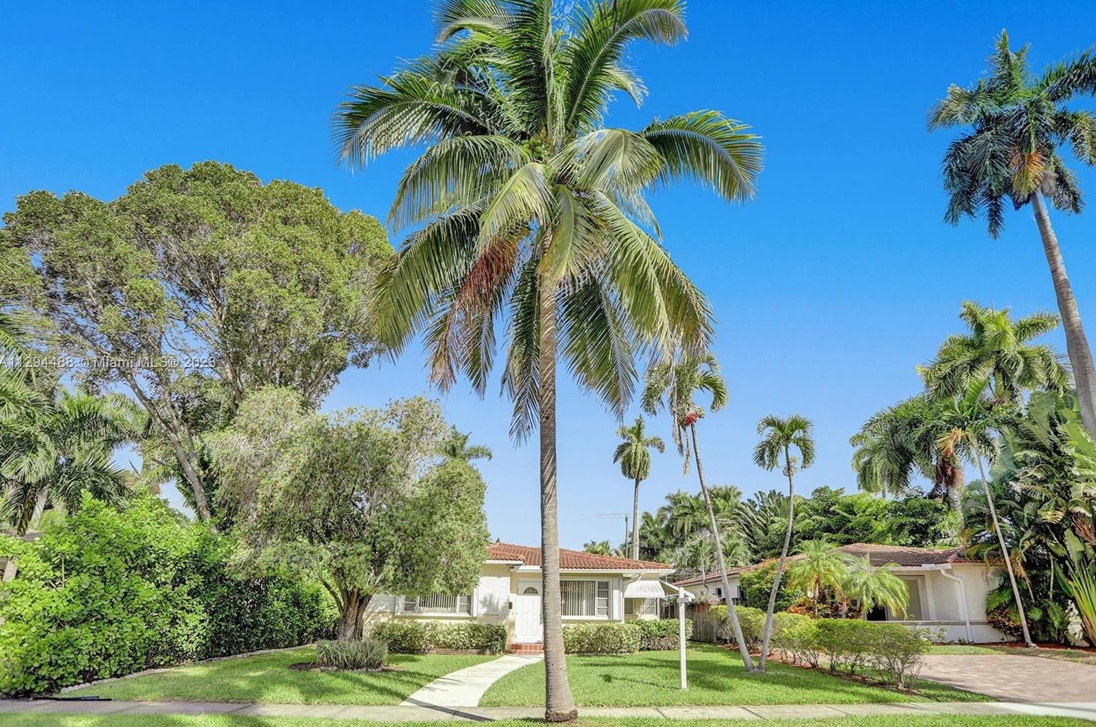 1231 Van Buren St, Hollywood FL 33020-5111 exterior