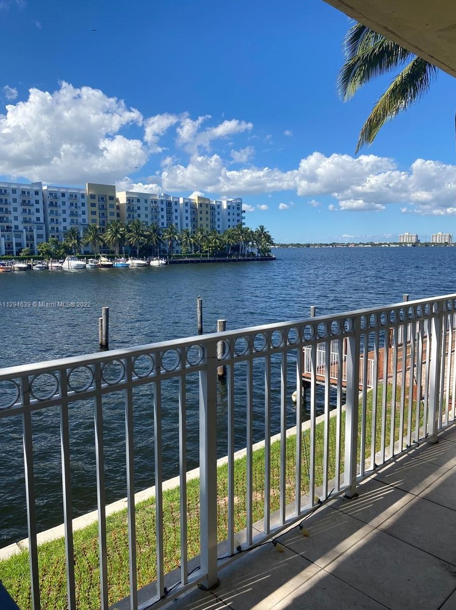7946 East Dr #201, Miami, FL 33141