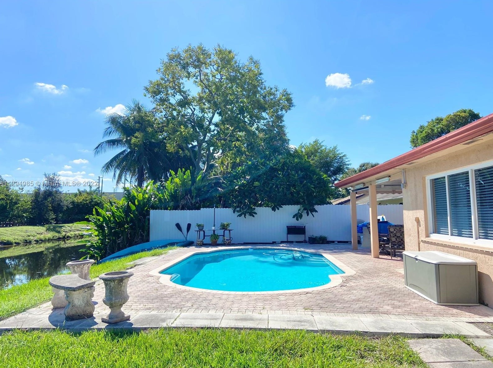 511 83rd Way, Hollywood, FL 33024-6625