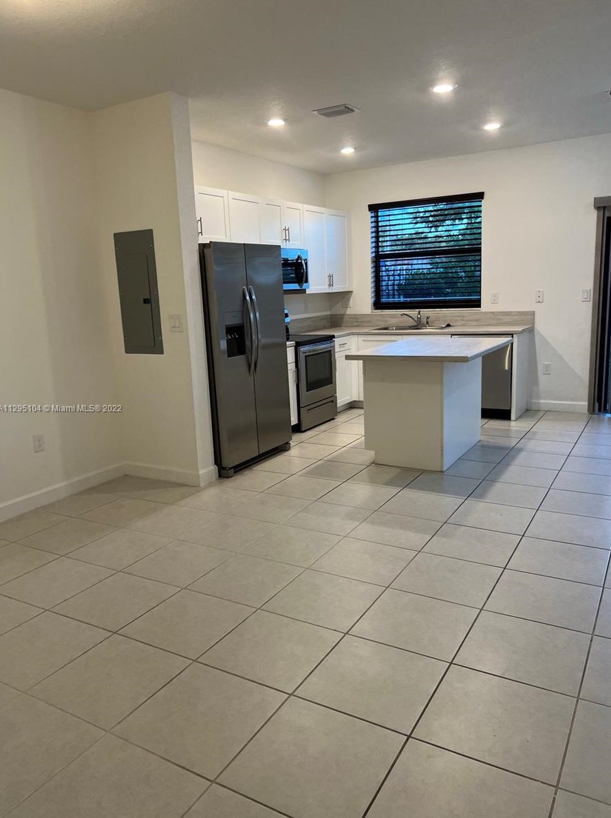 20631 Ne 7th Pl, Miami, FL 33179