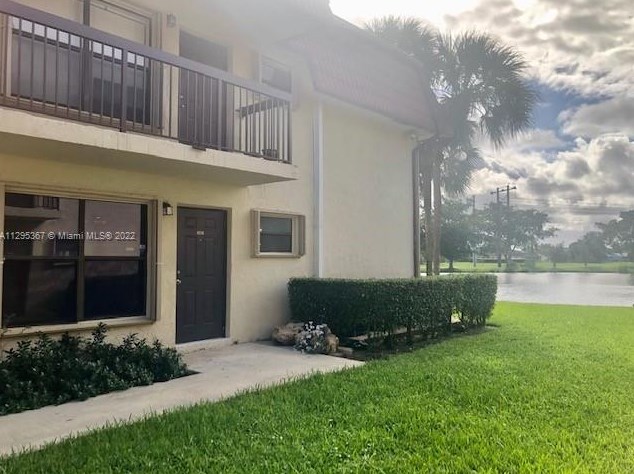 10068 Nw 6th St #103, Hollywood, FL