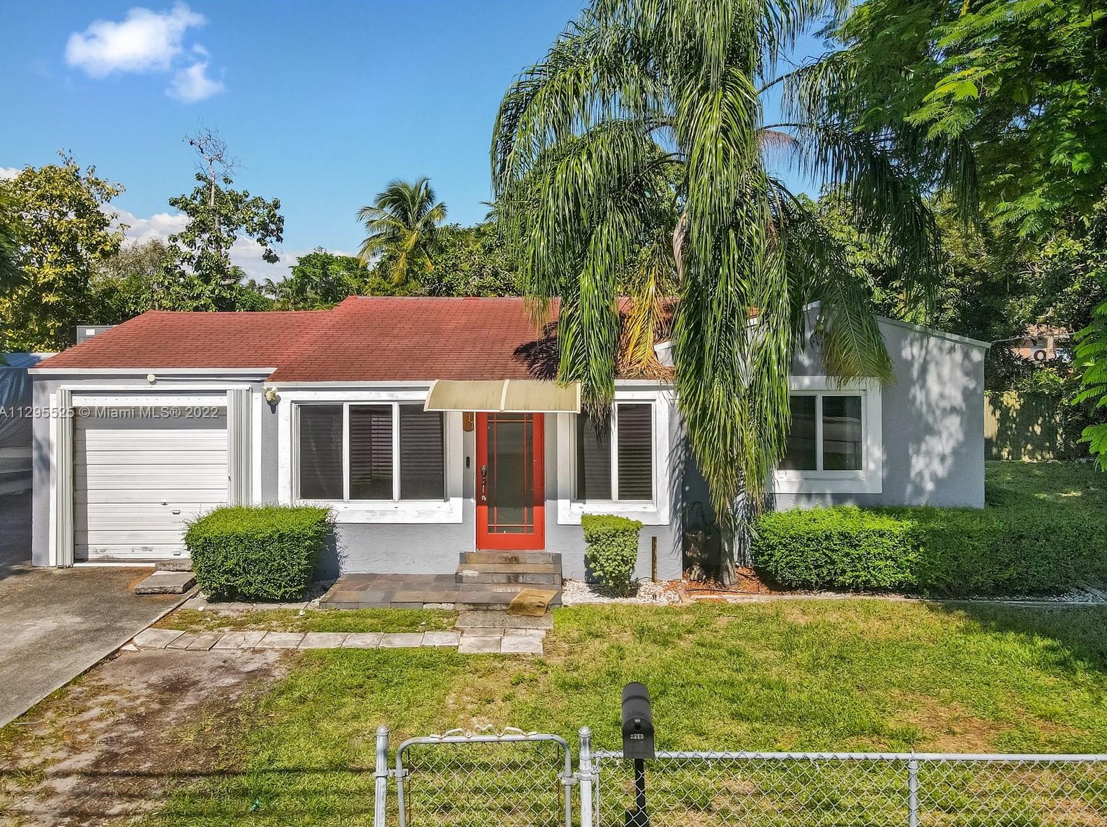 2517 Johnson St, Hollywood, FL 33020-3924