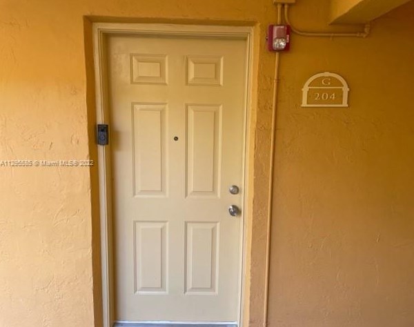 18111 Nw 68th Ave #g204, Hialeah, FL 33015