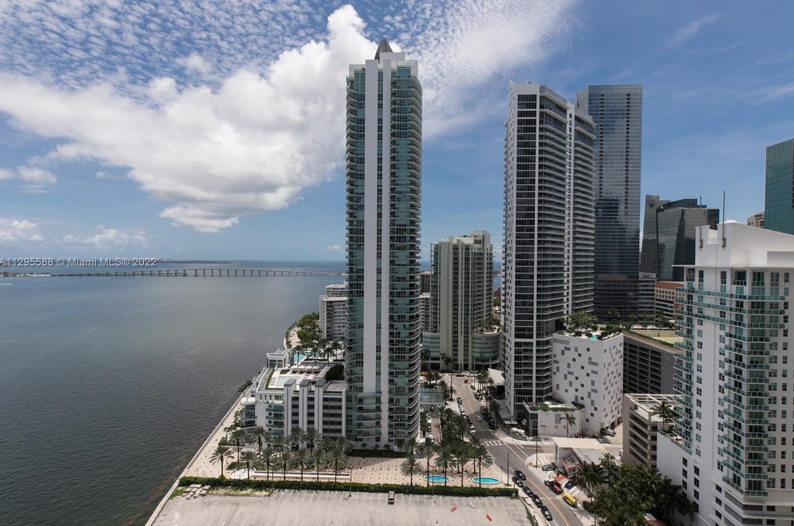 1155 Brickell Bay Dr #2605, Miami, FL 33131