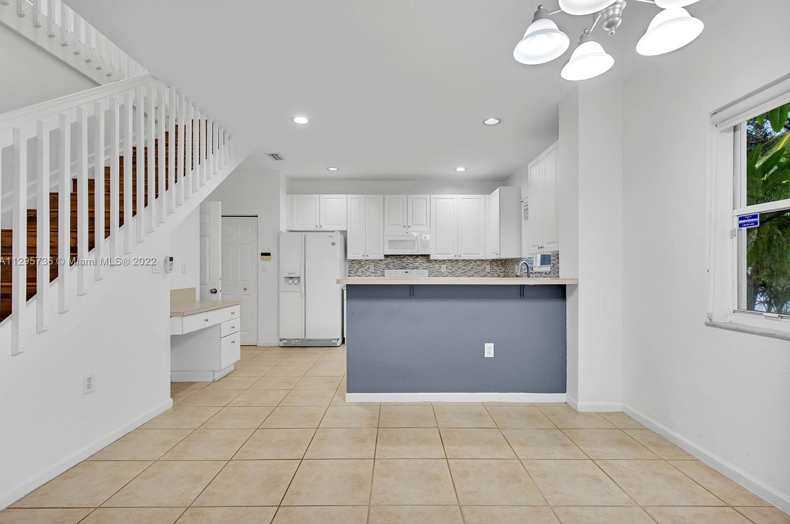 1813 74th Way, Hollywood FL  33024-1063 exterior