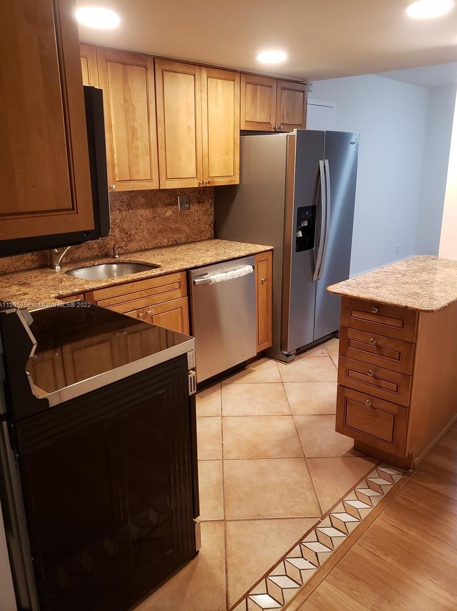 3304 Virginia St #2d, Miami, FL