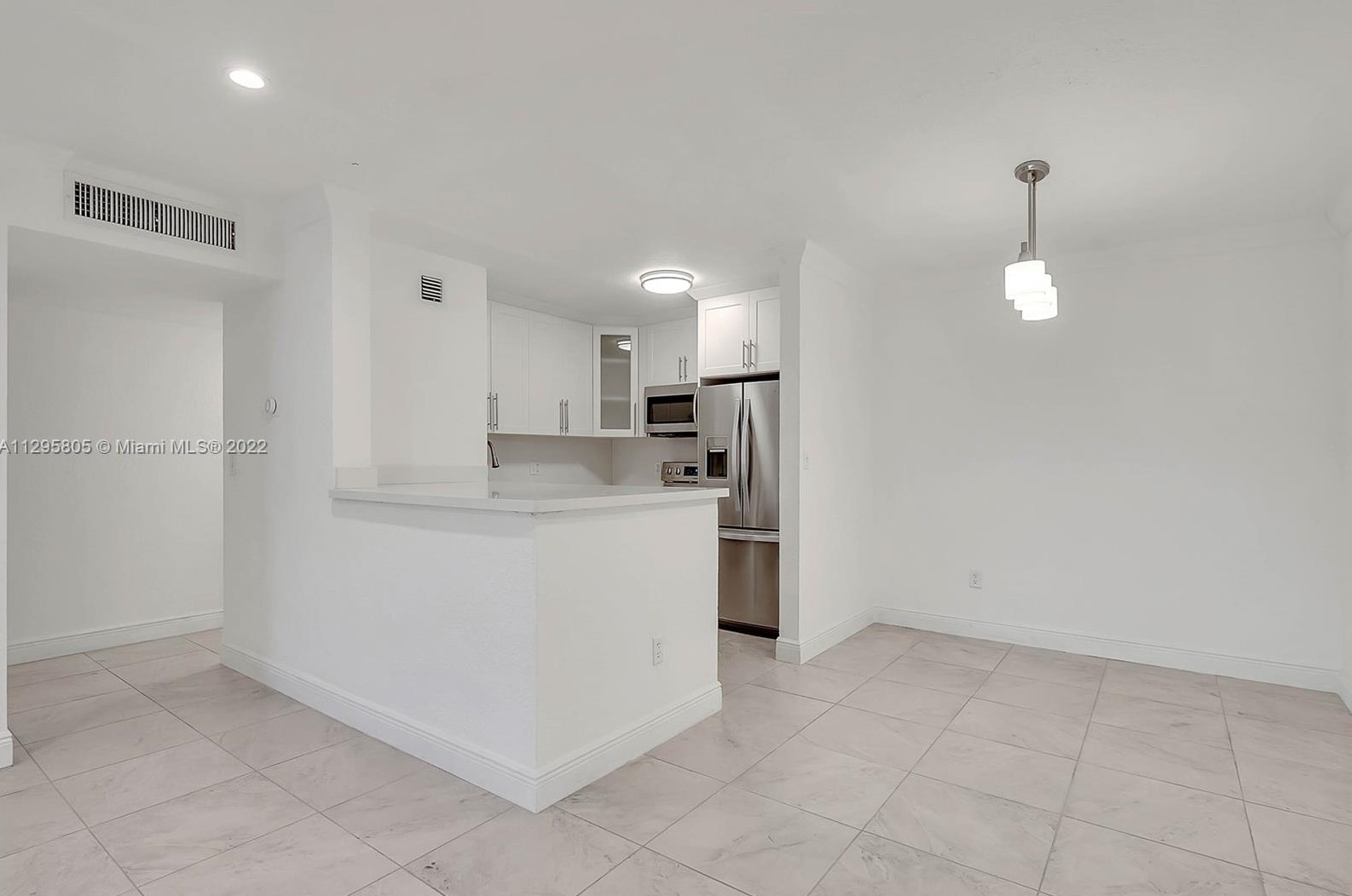 7995 Sw 86th St #323, Miami, FL 33143