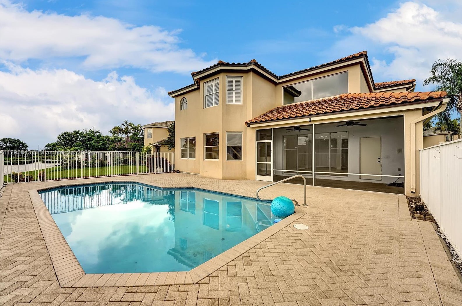 18672 Sea Turtle Ln, Boca Raton, FL 33498