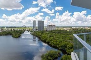 17111 Biscayne Blvd, Miami FL 33160 exterior