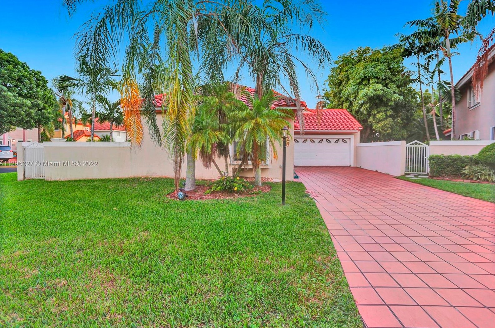 4728 Nw 103rd Ct, Miami, FL 33178
