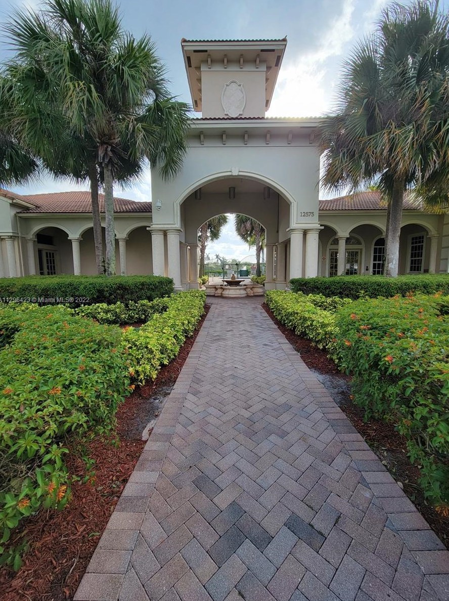 6753 Heritage Grande, Boynton Beach, FL 33437-7909