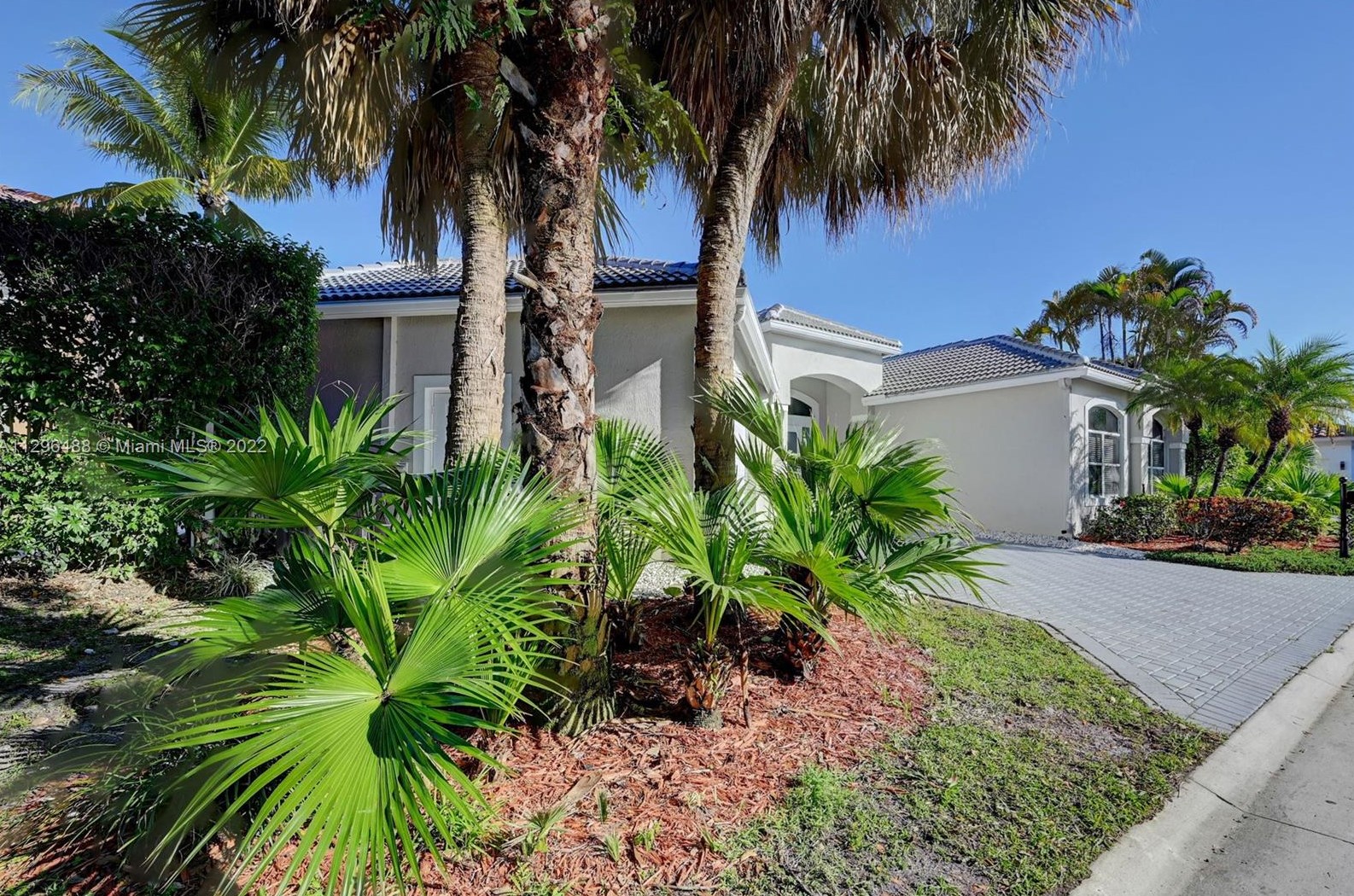 20365 Monteverdi Cir, Boca Raton, FL 33498-6784