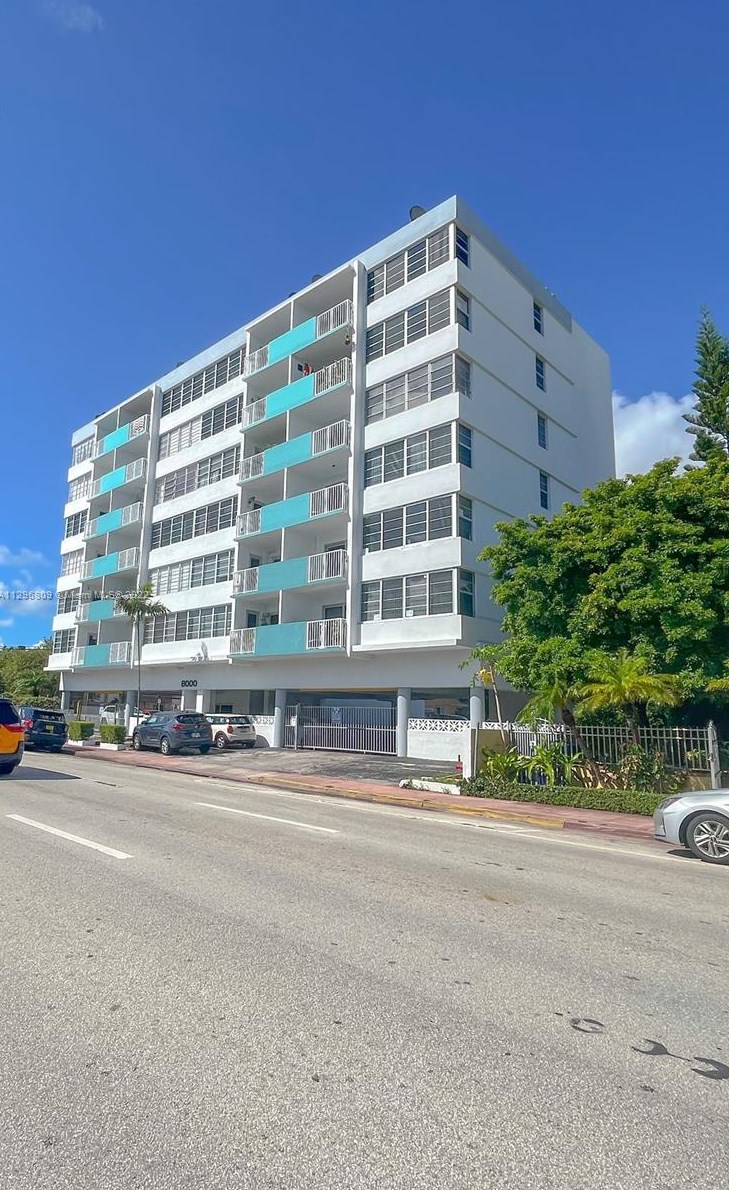 8000 Harding Ave Apt 4f, Miami, FL