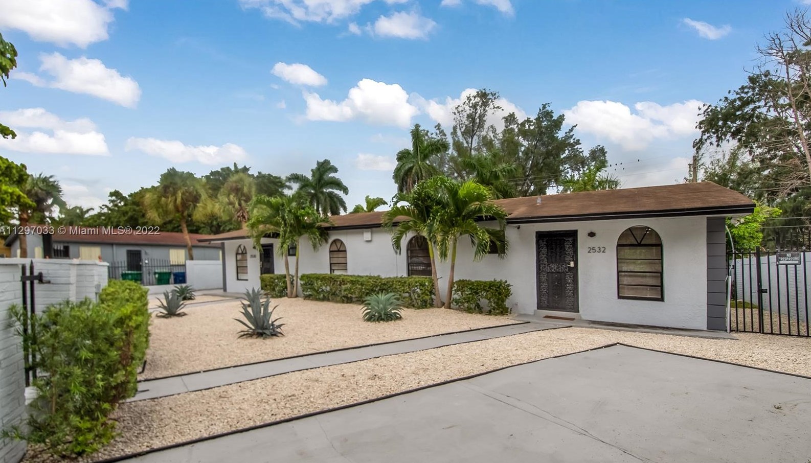 2530 175th Ter, Miami, FL 33056-3613