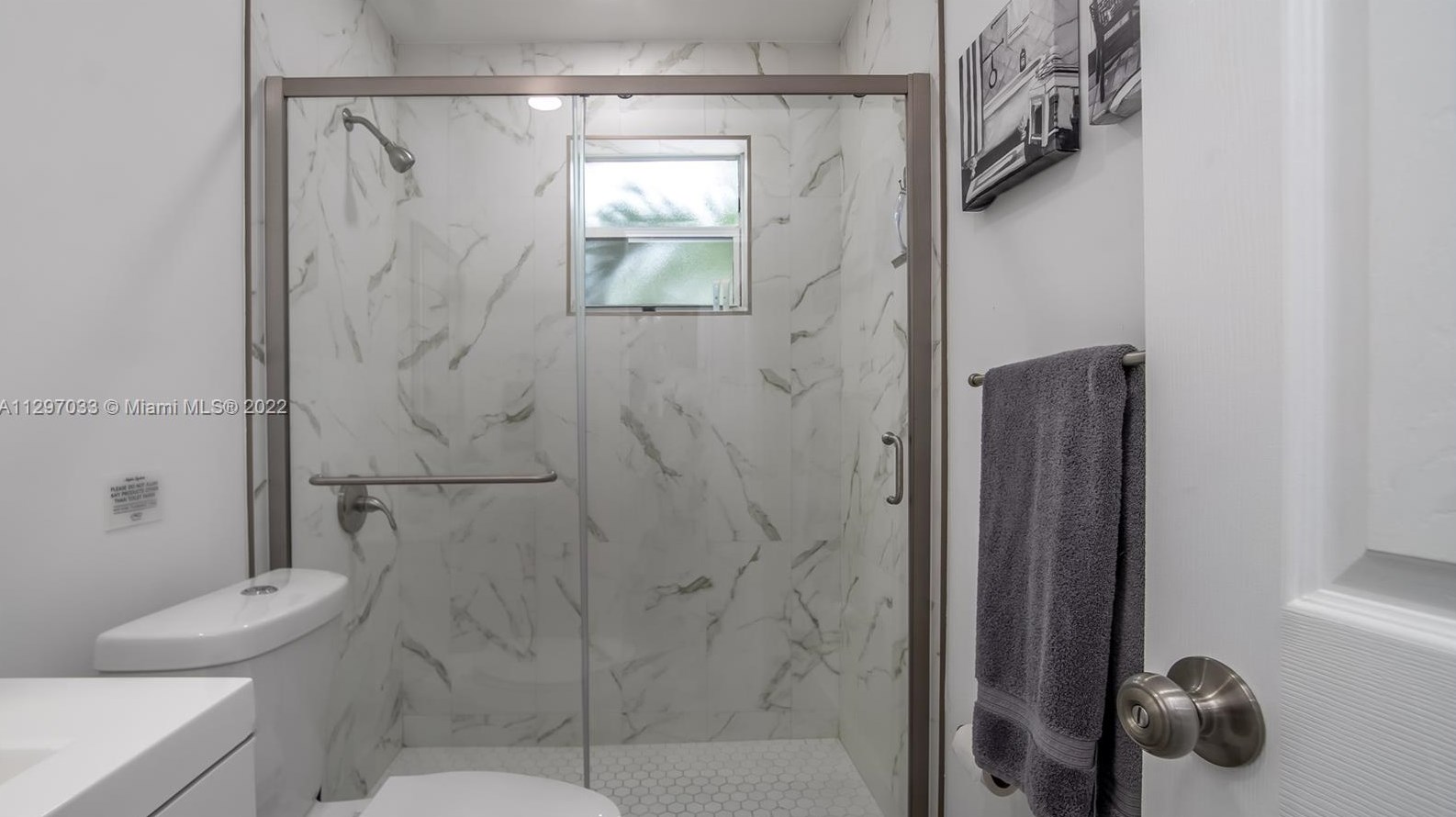 2530 175 Ter, Miami FL 33055-3632 exterior