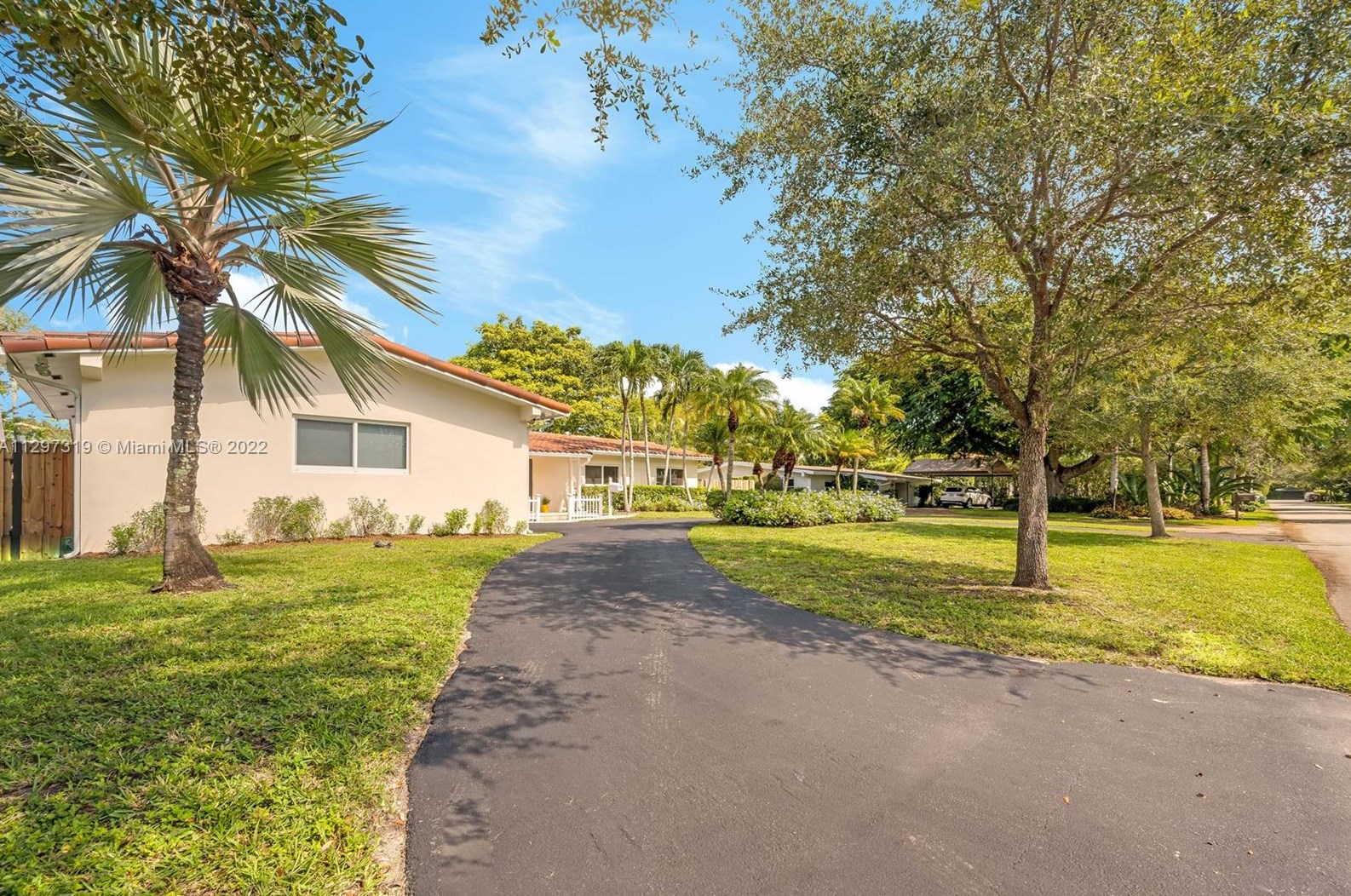 7325 105th Ter, Miami, FL 33156-3840