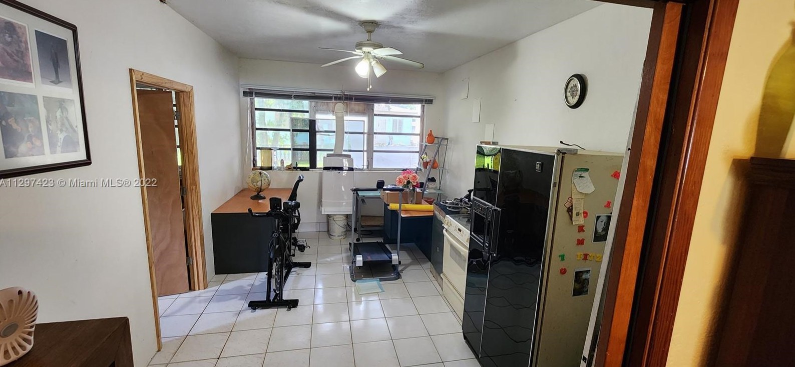 1260 69 St, Miami FL 33147-7152 exterior