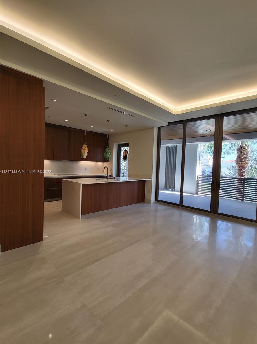 515 Valencia Ave #203, Miami, FL 33134