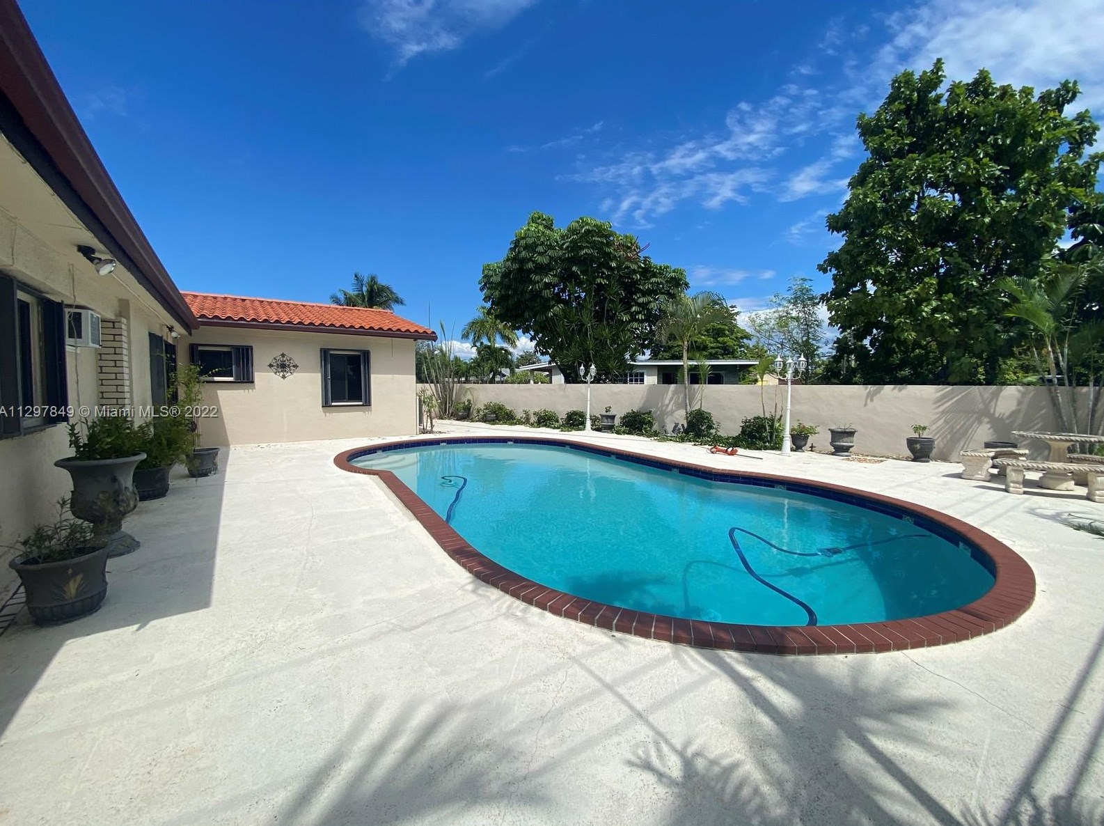 11340 Sw 52nd St, Miami, FL 33178
