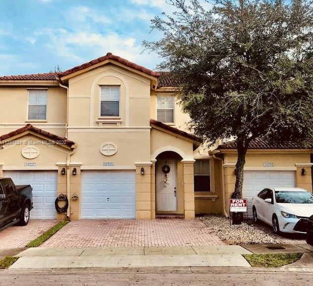 10721 Nw 81st Ln, Miami, FL 33178