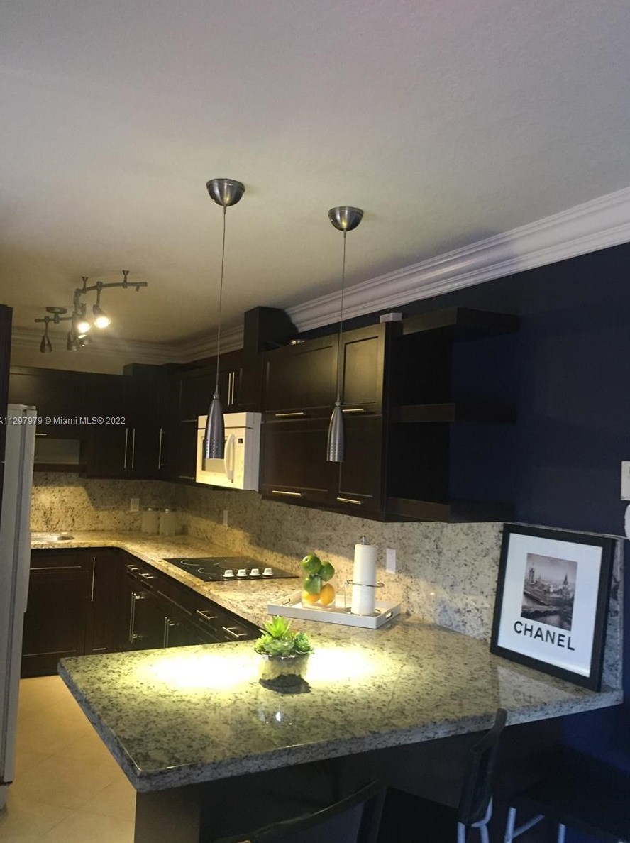 1733 Mayo St #14, Hollywood, FL 33020