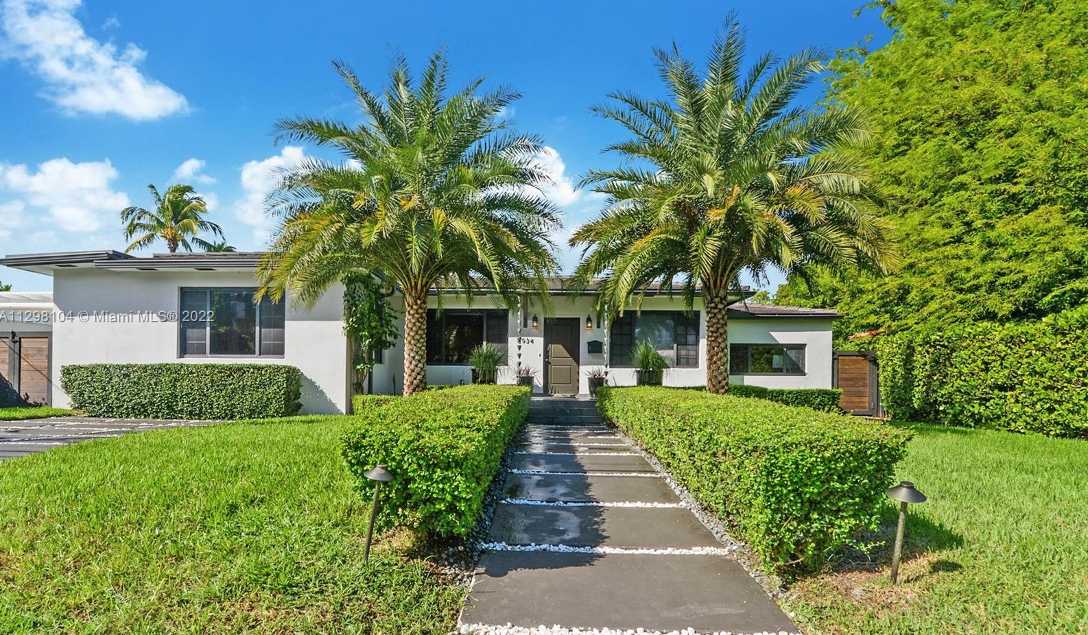 8934 Abbott Ave, Miami, FL 33154-3431