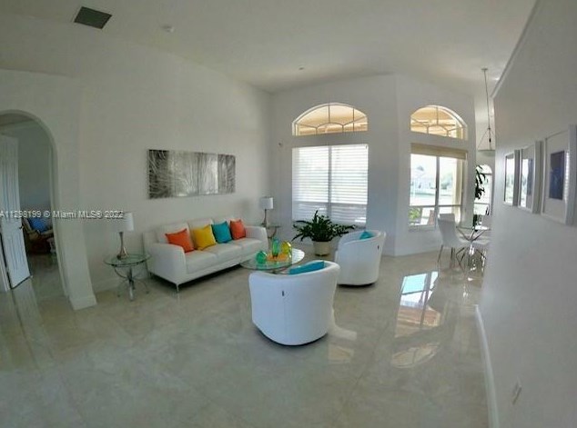 14050 Nw 20th St, Hollywood, FL 33028