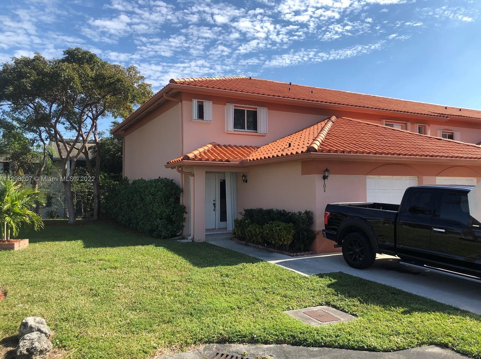 20810 San Simeon Way Apt 101, Miami, FL 33179