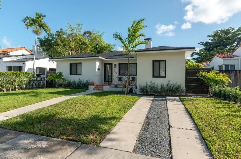 1868 Sw 24th St, Miami, FL 33142