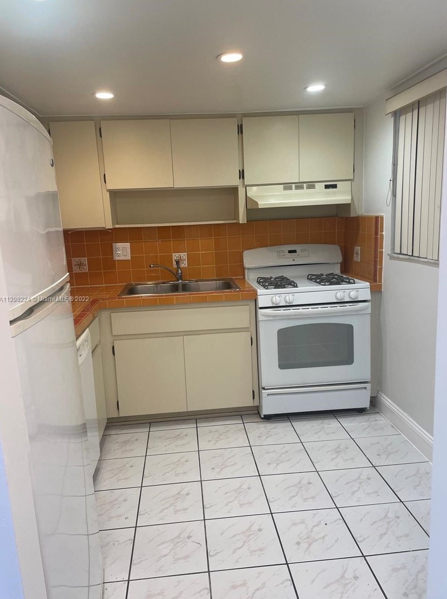 13020 Sw 92nd Ave #a104, Miami, FL 33176