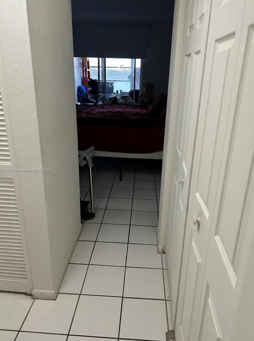 303 187th St, Miami FL 33169-3930 exterior