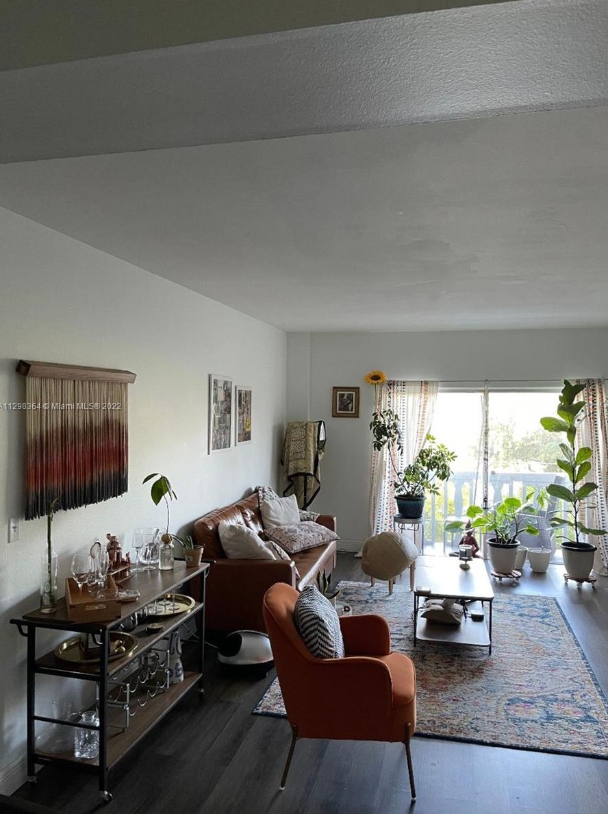 3501 Jackson St #412, Hollywood, FL 33021