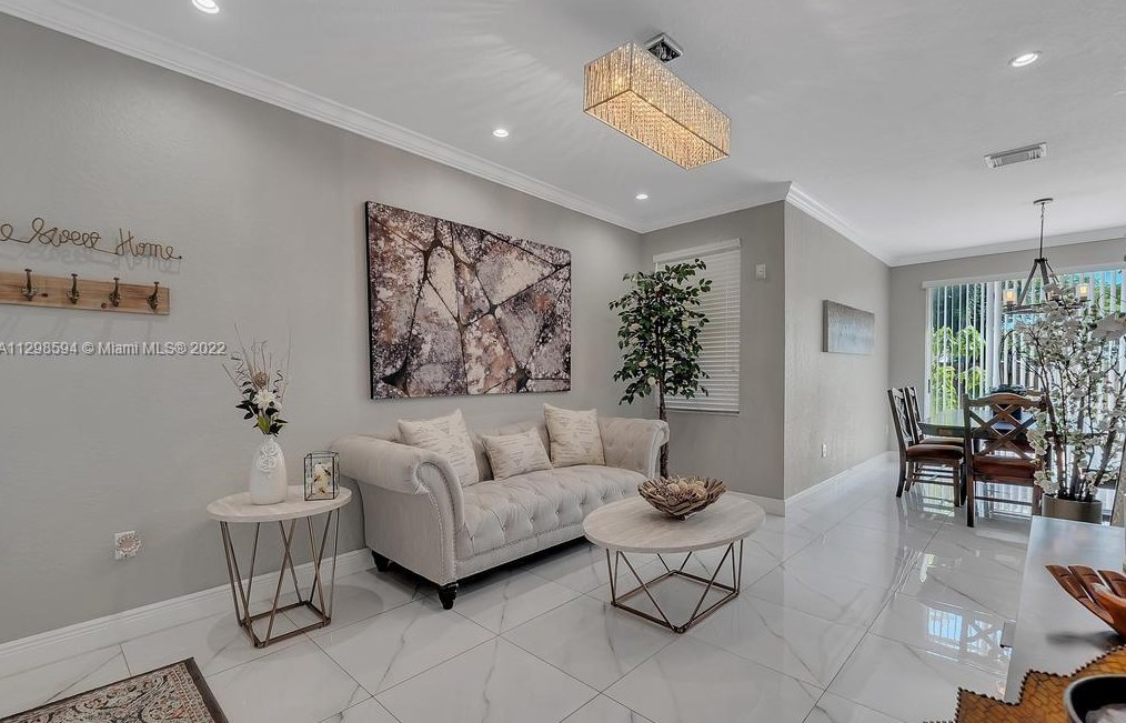 11751 137th Pl, Miami FL  33186-9105 exterior