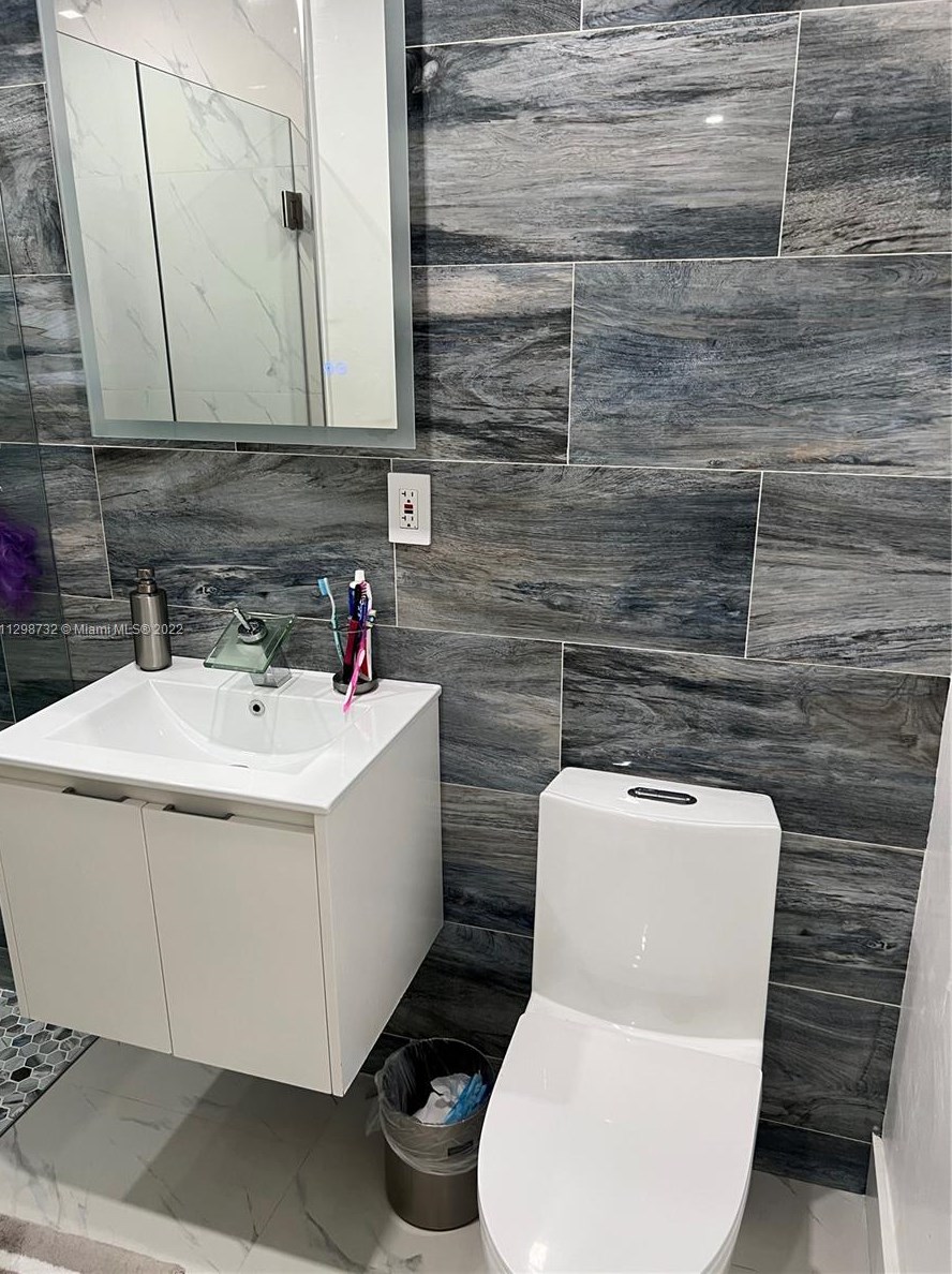 3765 176th St, Miami FL  33055-3837 exterior