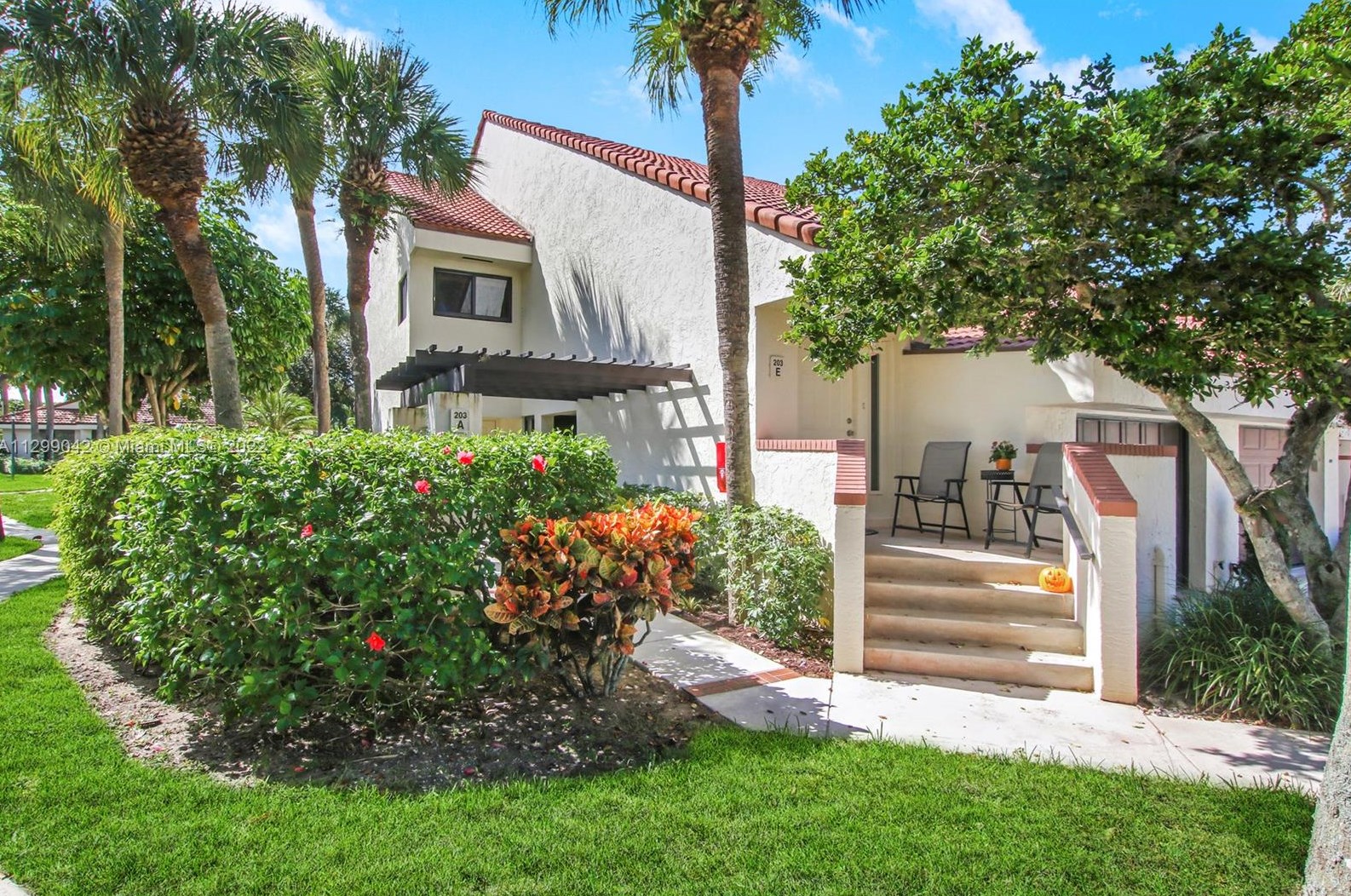 203 Sea Oats Dr Apt A, West Palm Beach, FL