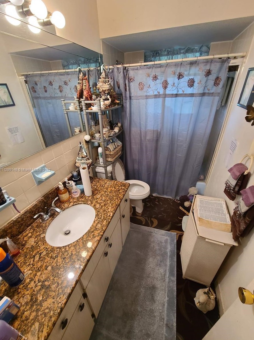 8902 127th Ter, Miami, FL 33176-5156