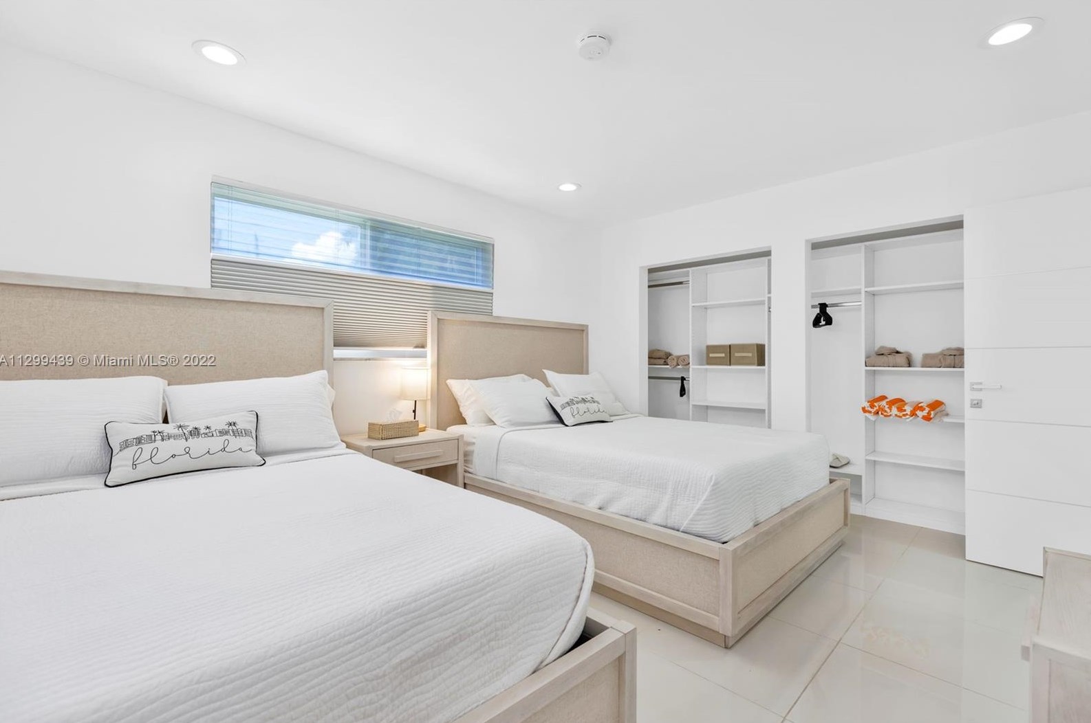 16520 35th Ave, Miami FL  33160-3817 exterior