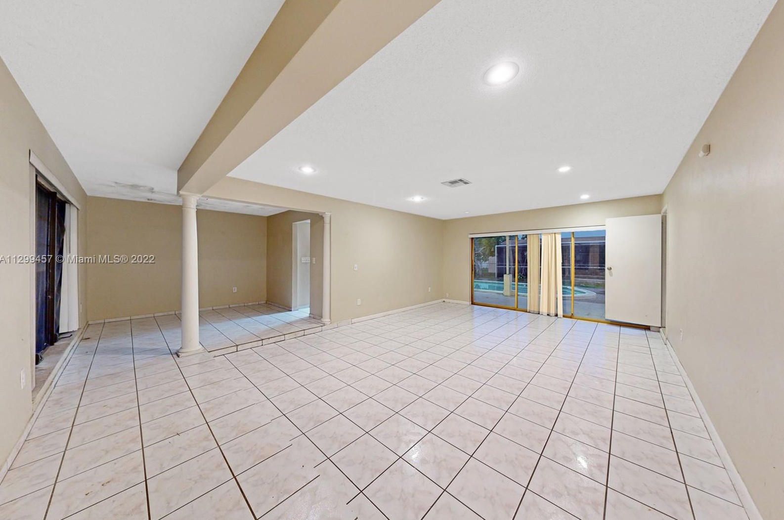 6745 Pansy Dr, Hollywood, FL 33023-4862