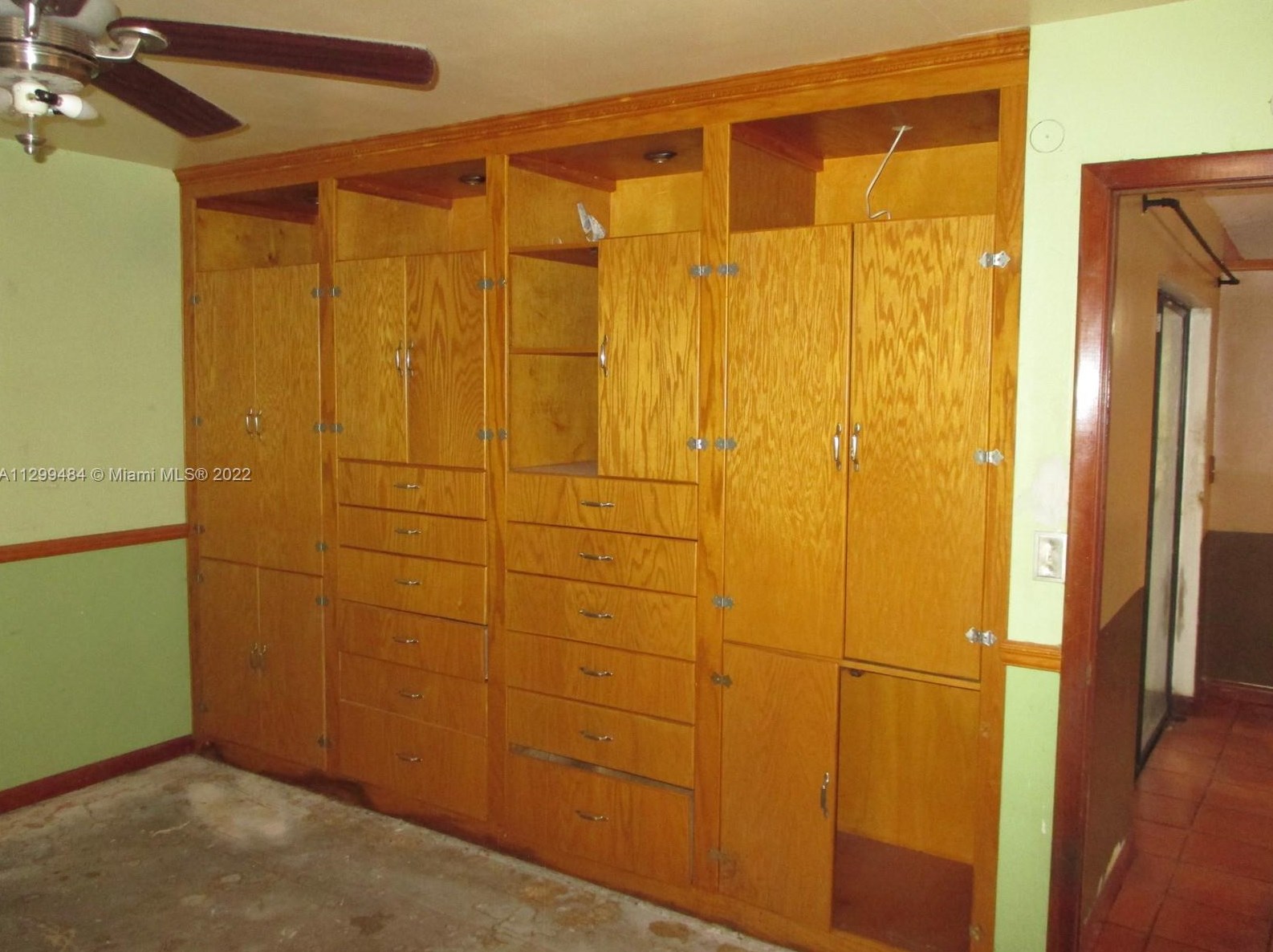 16602 114th Ct, Miami FL  33157-2728 exterior