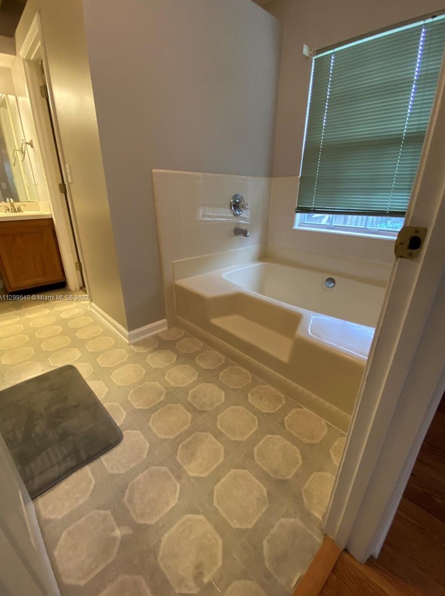 12805 Glade Spg Dr, Jacksonville FL  32246-7155 exterior