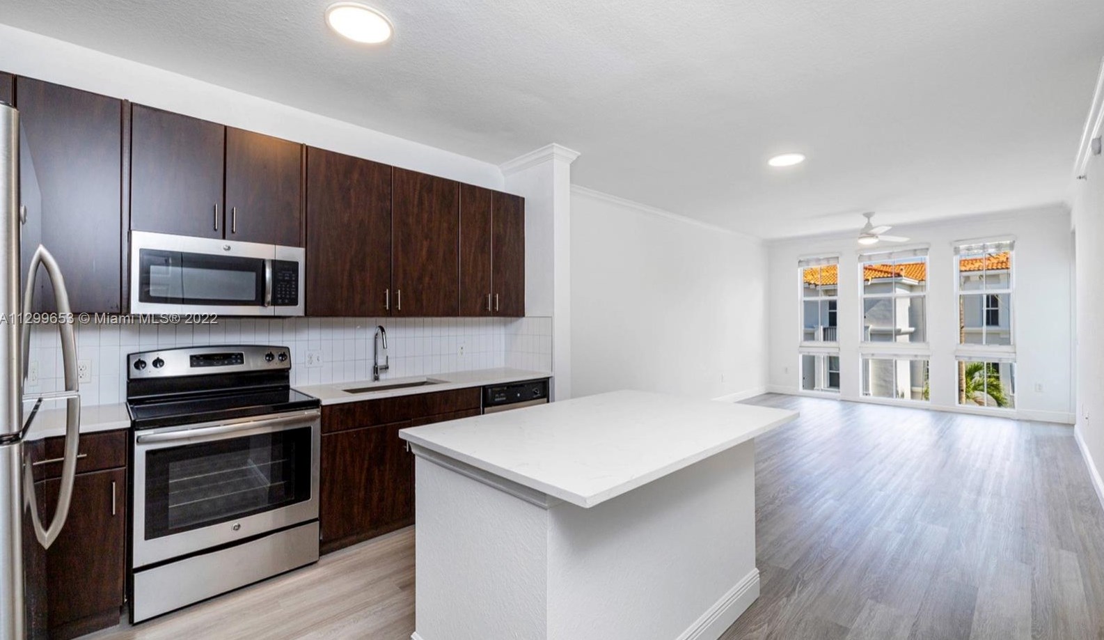 10170 Sw 7th St #23-202, Hollywood, FL 33025