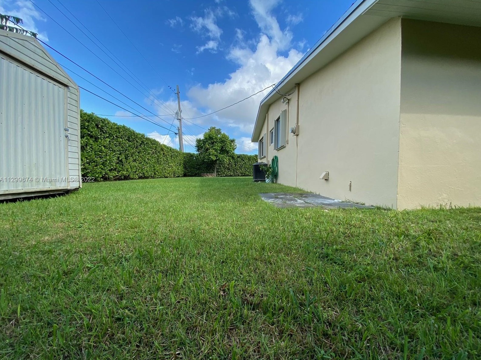 8855 41st Ter, Miami FL  33165-5438 exterior